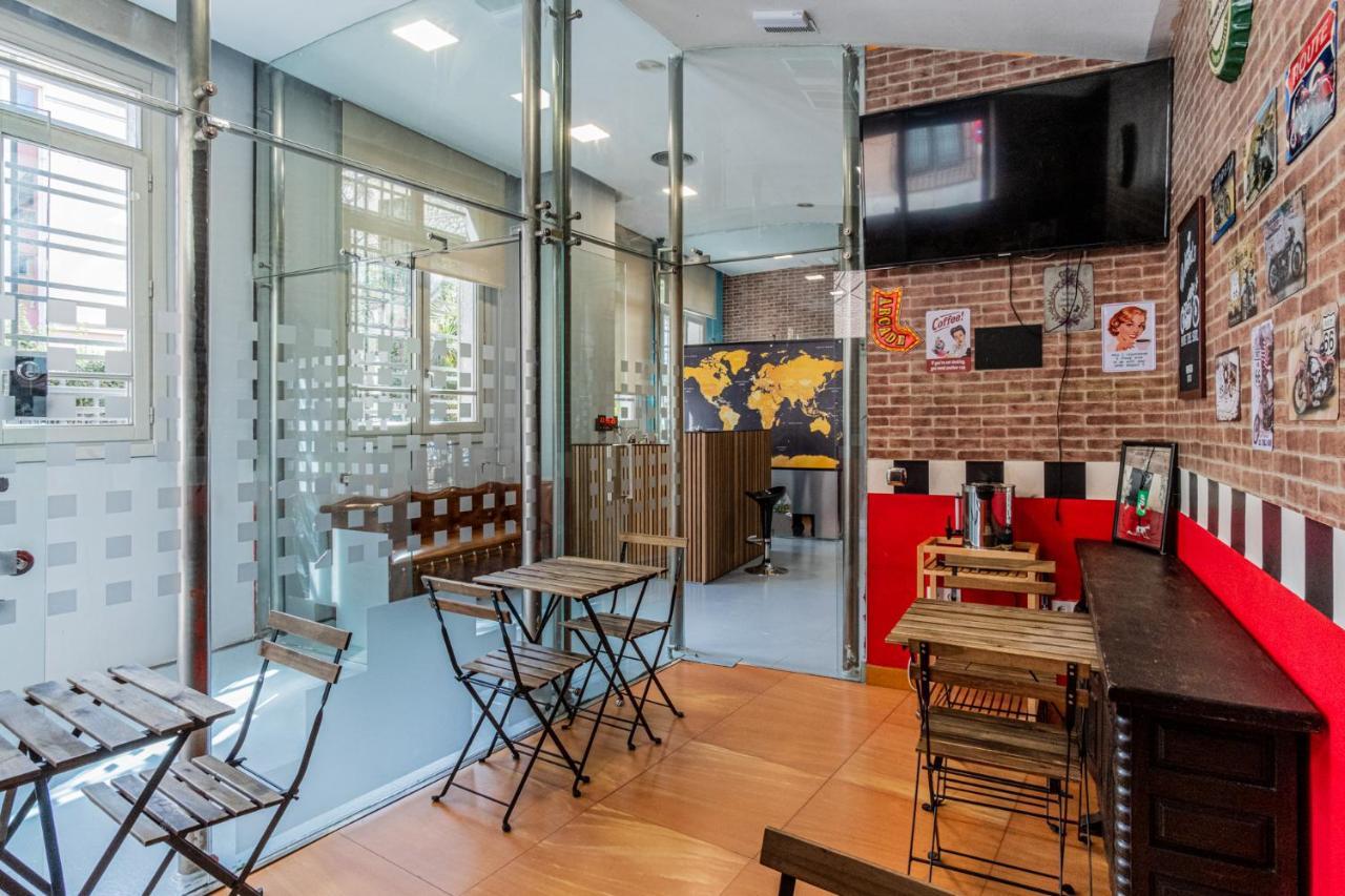 Hostel Center Madrid Exterior photo